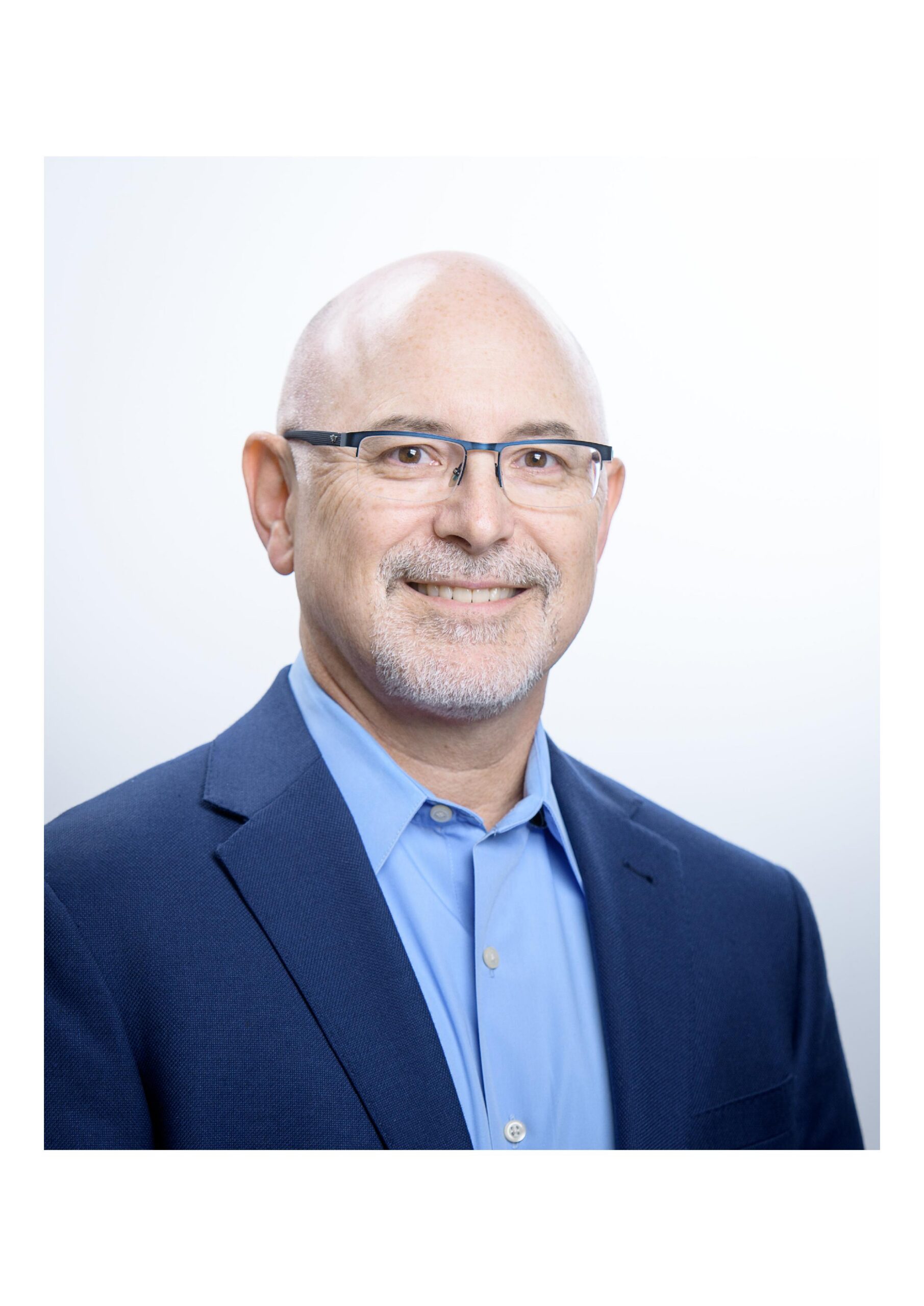 Headshot of Robert P. Hinman
